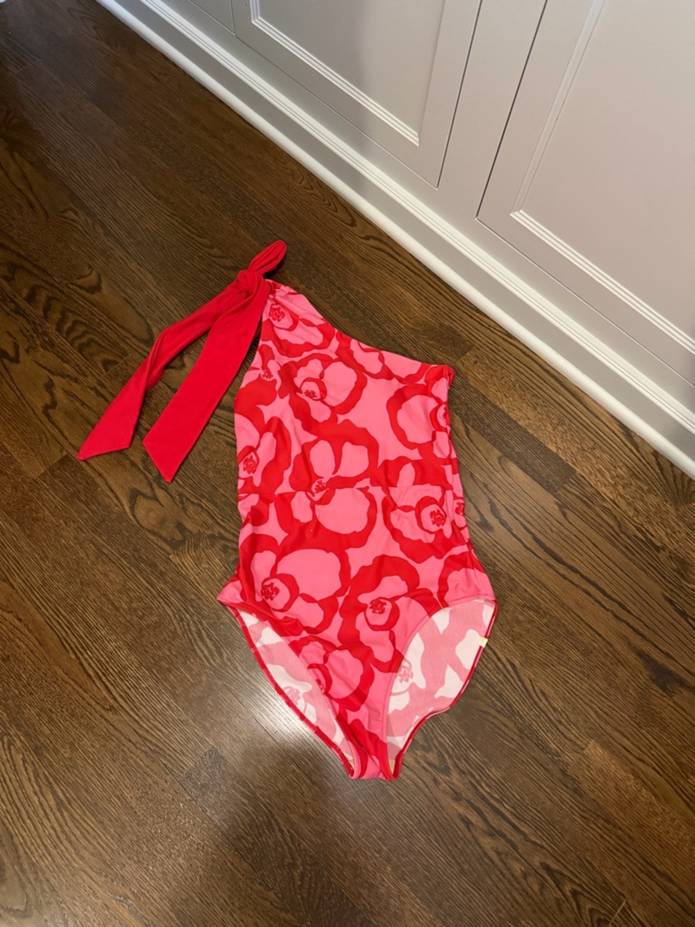 The Bow Shoulder Ruched Sidestroke Summersalt One Piece Swimsuit